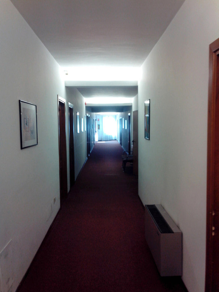 Hotel Niki Tribiano Exterior photo